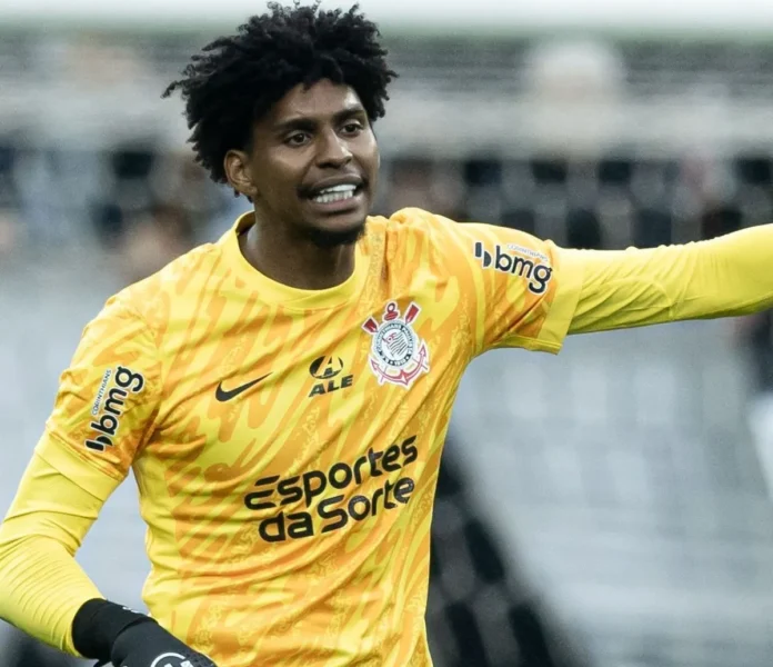 Hugo Souza durante o jogo entre Corinthians e Flamengo na Neo Química Arena (Foto: Agência Corinthians)