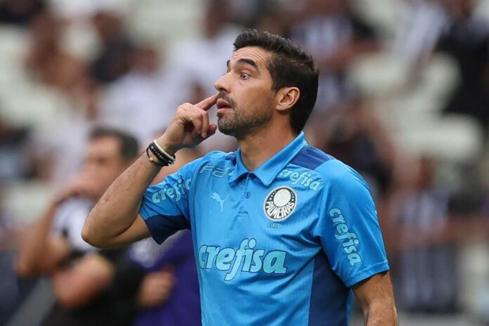 Abel Ferreira em ação pelo Palmeiras