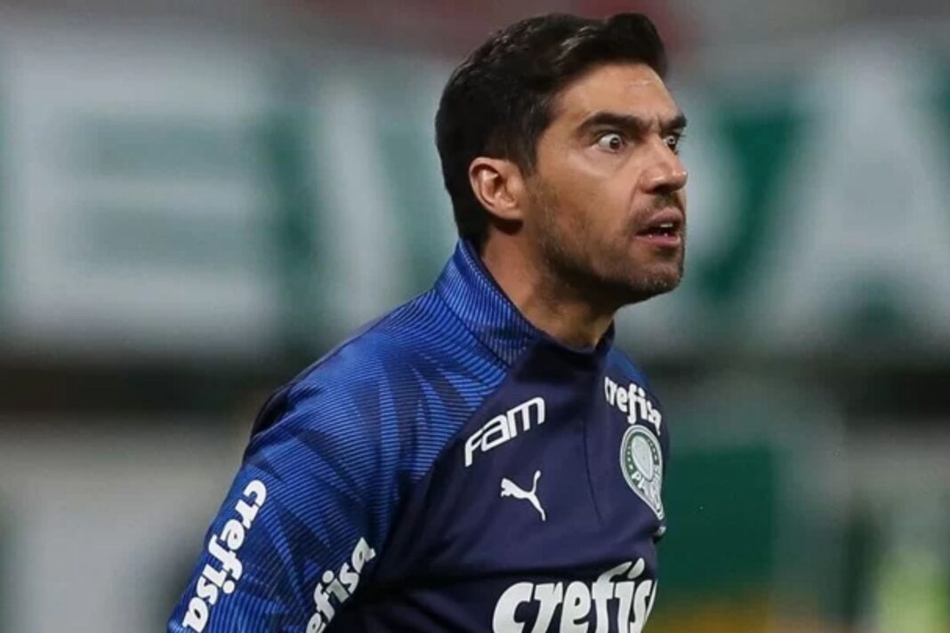 Abel Ferreira prepara novidade no time do Palmeiras