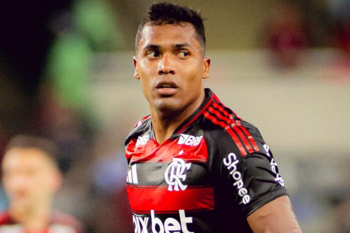 Alex Sandro em ação pelo Flamengo