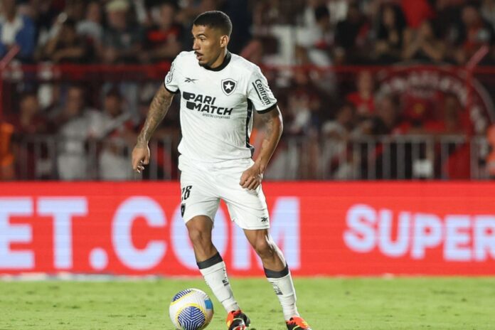 Allan em ação pelo Botafogo