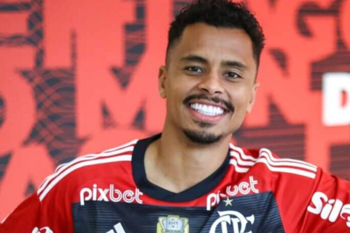 Allan, volante do Flamego