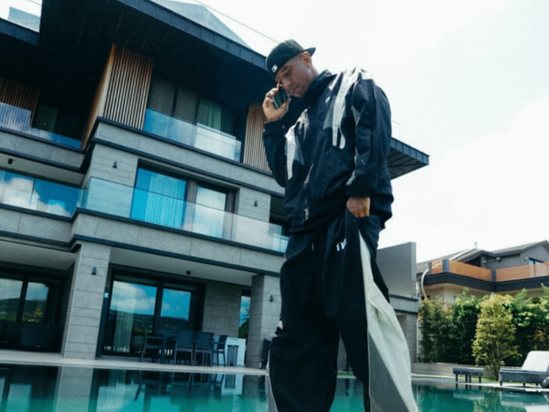 Flamengo se manifesta sobre chegada de Anderson Talisca