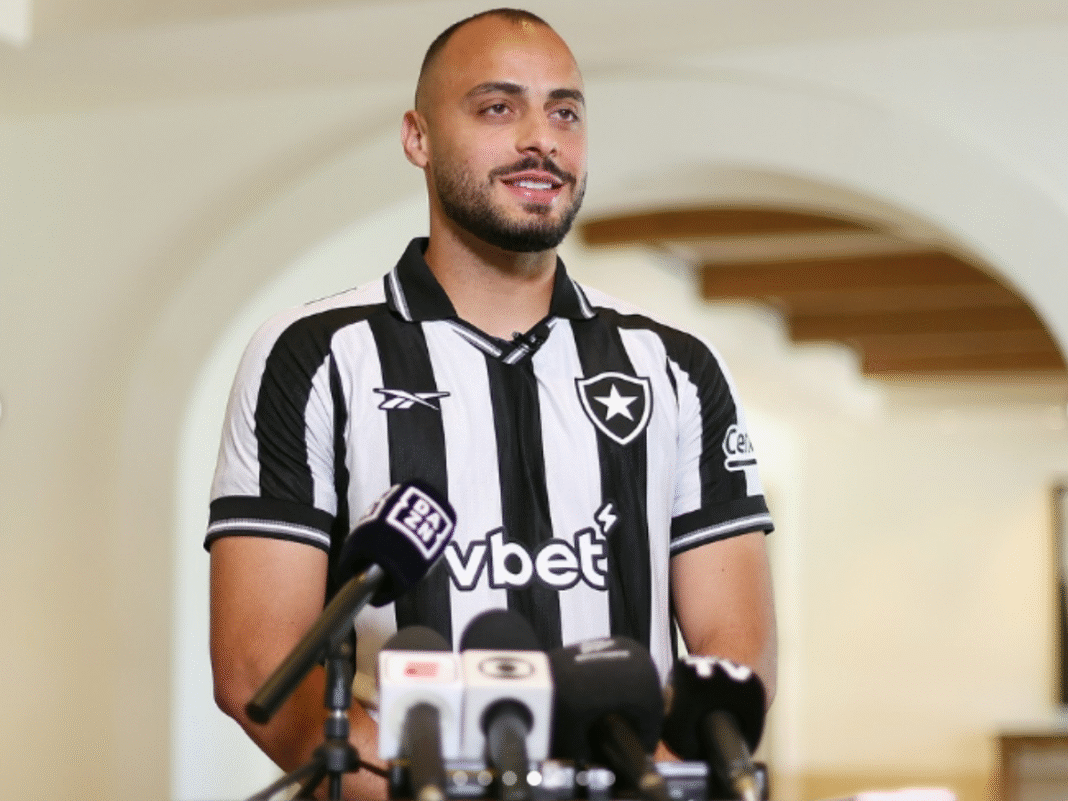 A declaração de Arthur Cabral após a vitória do Botafogo sobre o Vasco