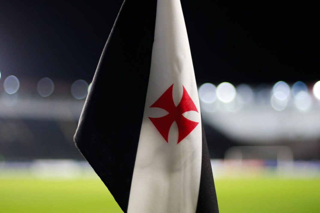 Ex-Vasco processa o clube na Justiça