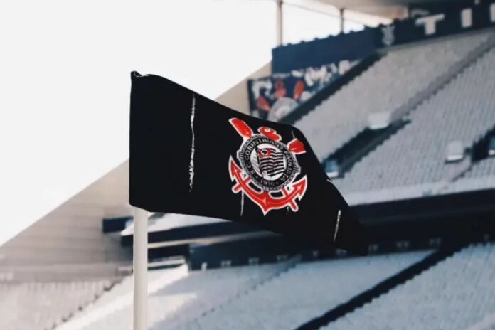 Bandeirinha de escanteio do Corinthians