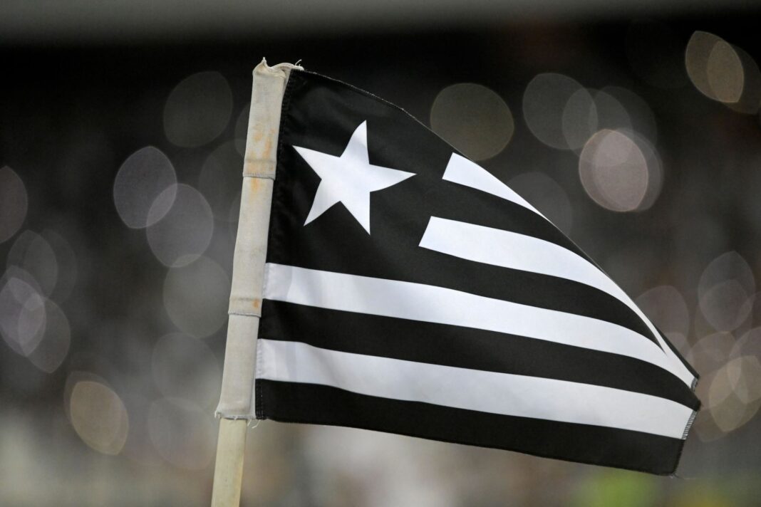 Novo técnico, interesse europeu e declaração de Felipe Melo: as últimas notícias do Botafogo