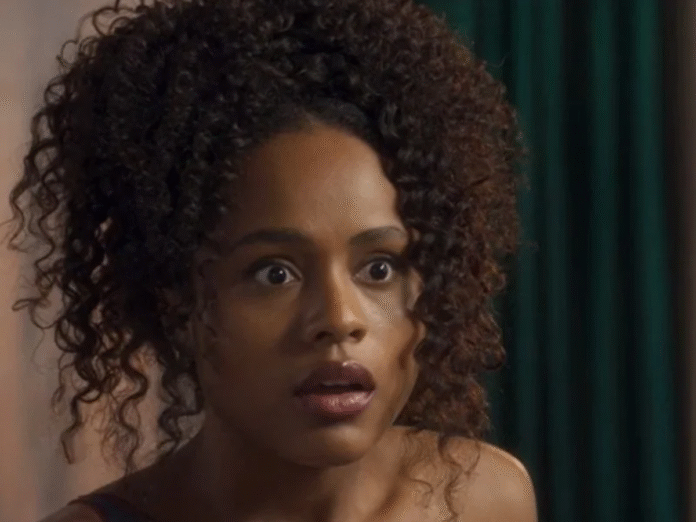 Beatriz, protagonista de Garota do Momento, é interpretada pela atriz Duda Santos (Foto: Reprodução/Globo)