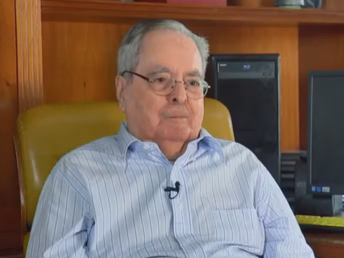 Benedito Ruy Barbosa é autor de novelas e teve alta após um mês de internação (Foto: Reprodução/Globo Repórter)