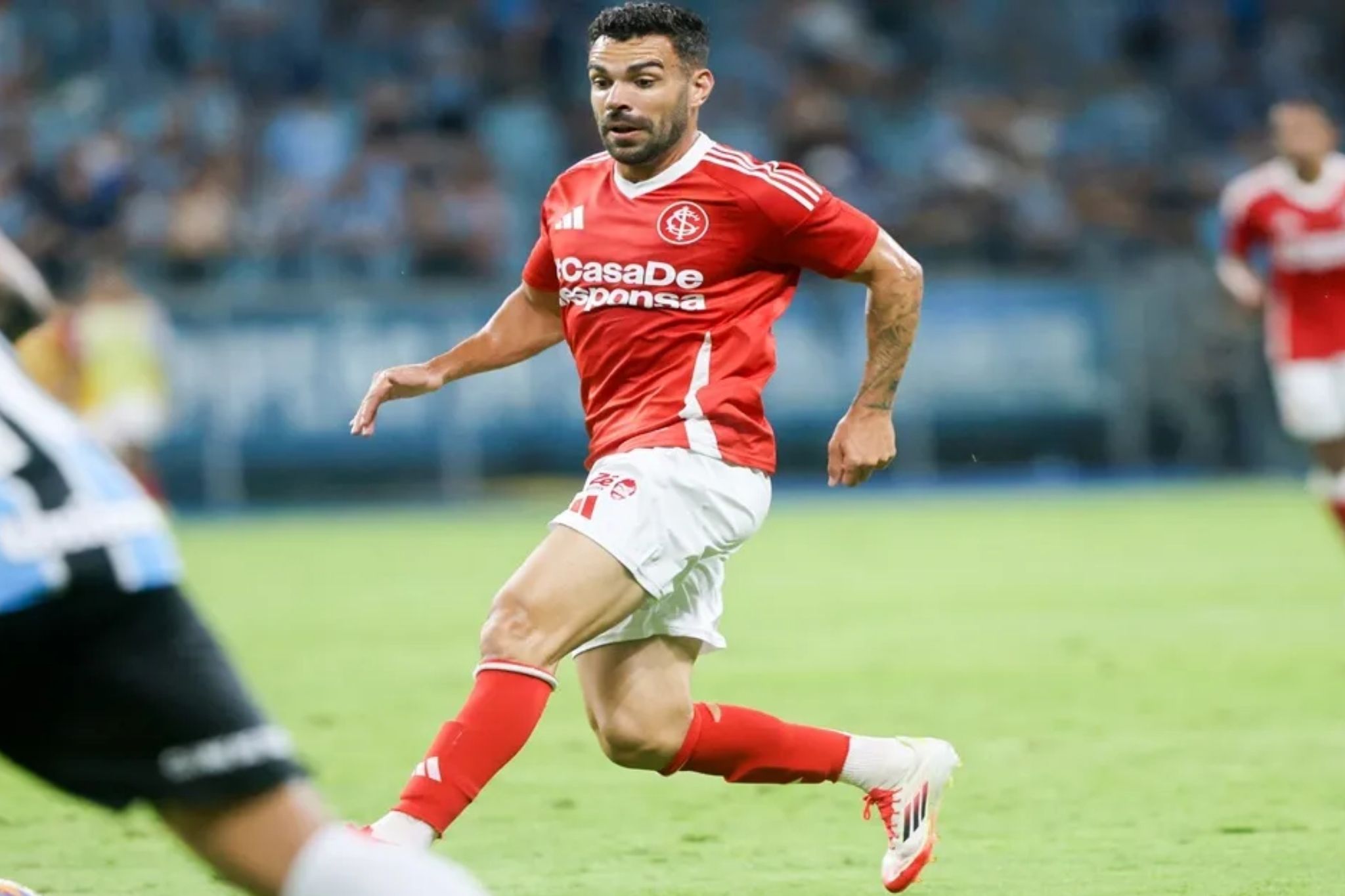 Bruno Henrique em ação pelo Internacional