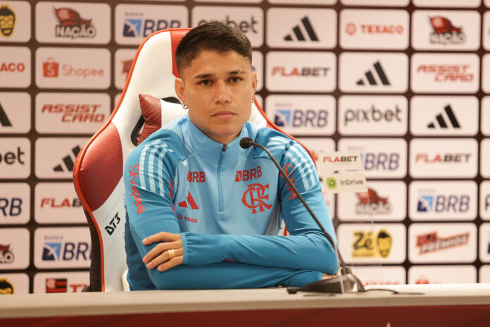 COLETIVA DO ATLETA LUIZ ARAUJO (Fotos: Gilvan de Souza/Flamengo)