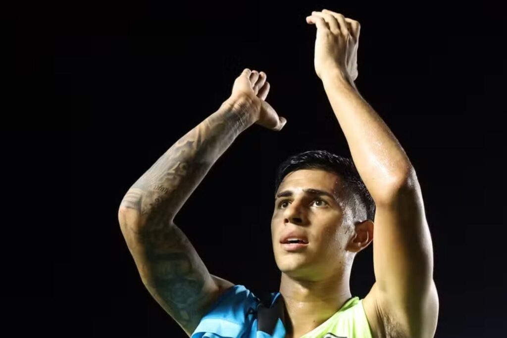 David Ricardo em jogo do Botafogo