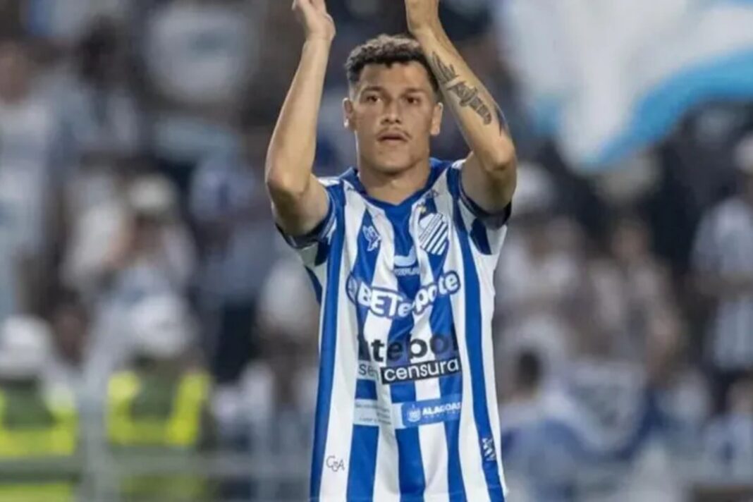 Saiba tudo sobre Enzo, jogador da Série C que interessa a Mano no Grêmio