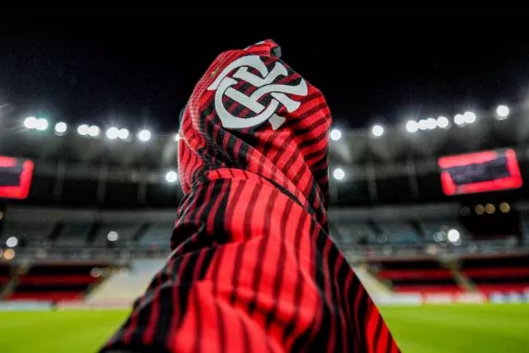 Torcedor do Flamengo que passou por cirurgia viraliza após vitória contra o Chelsea
