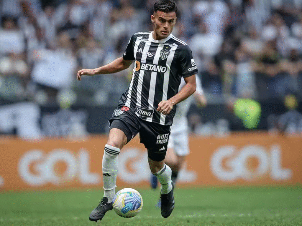 Fausto Vera em campo pelo Atlético-MG (Foto: Pedro Souza / Atlético)