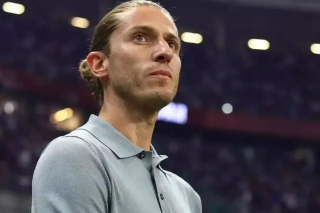 Filipe Luís no comando técnico do Flamengo