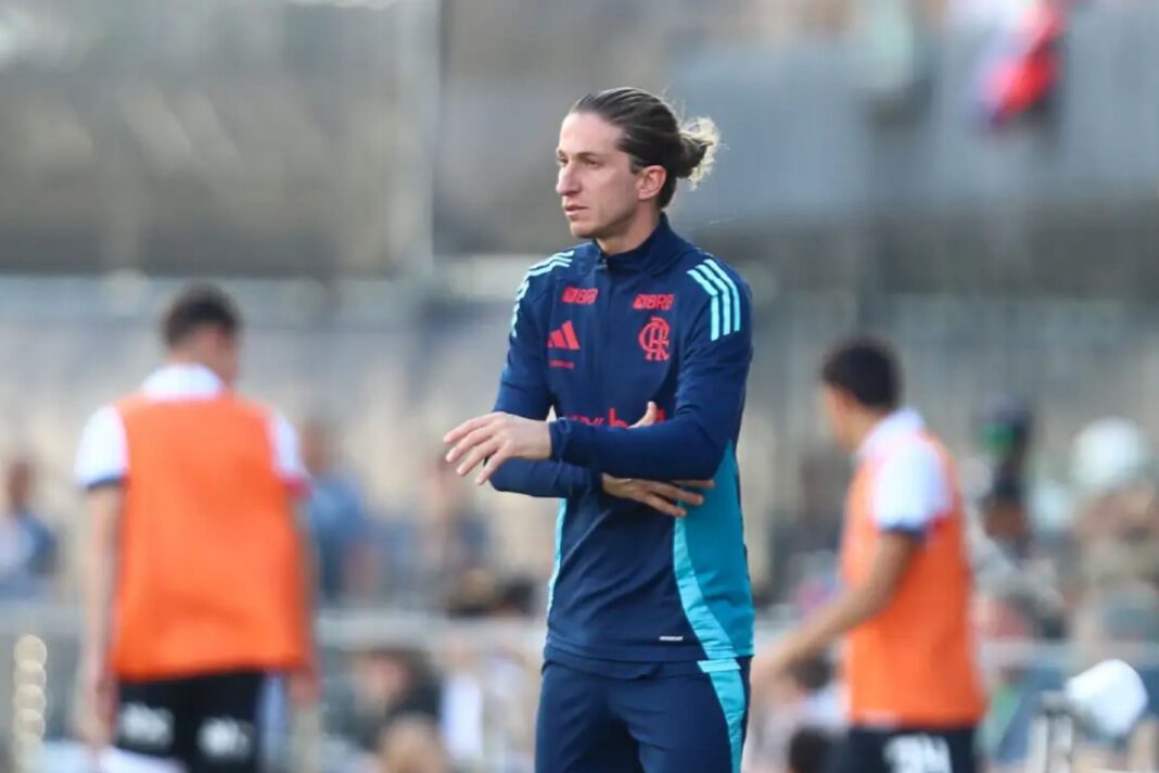 Filipe Luís, do Flamengo, relembra época em que atuou pelo Chelsea: “não me deixou jogar…”