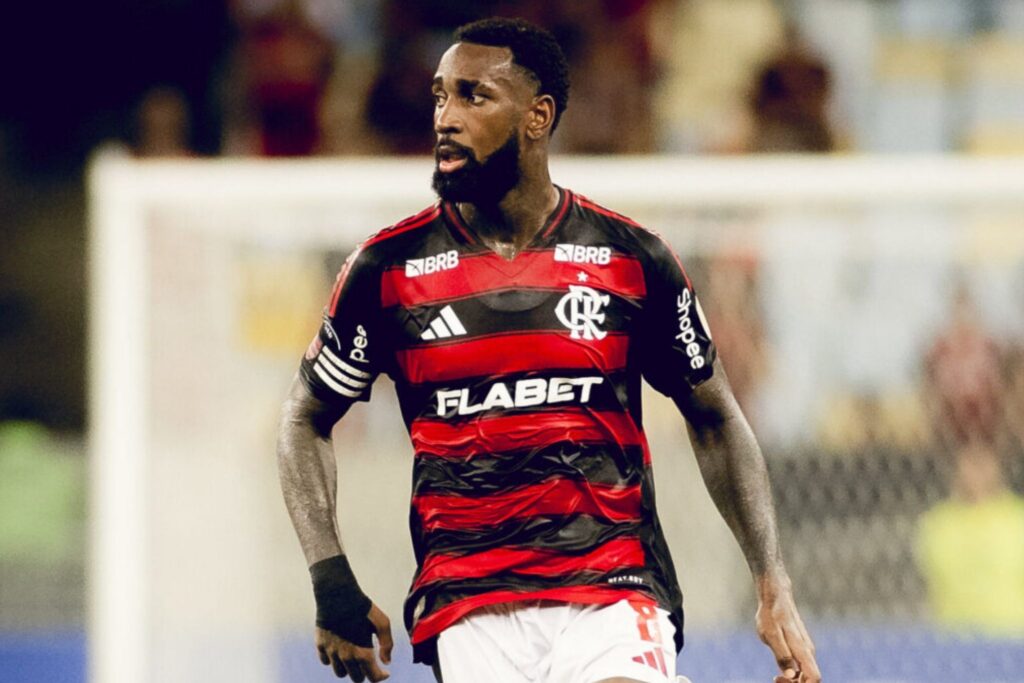 Gerson em ação pelo Flamengo