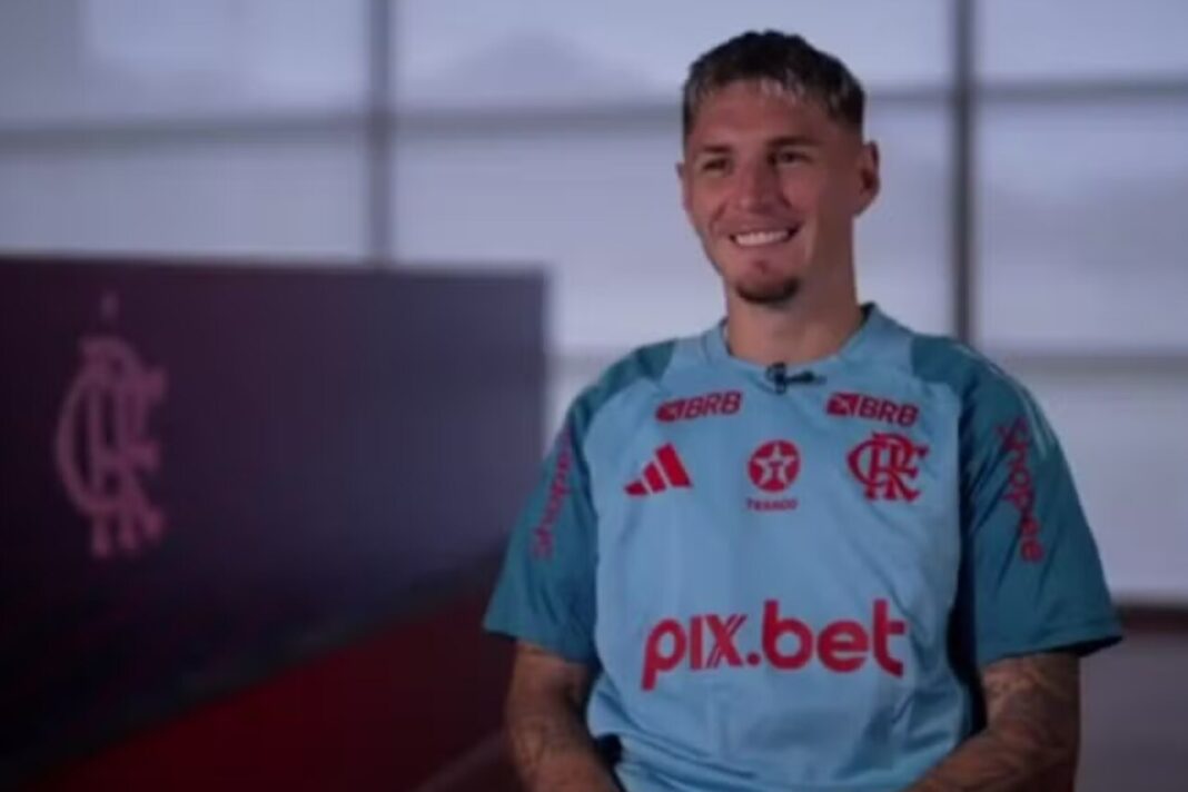 A declaração de Varela sobre a renovação de Arrascaeta, do Flamengo