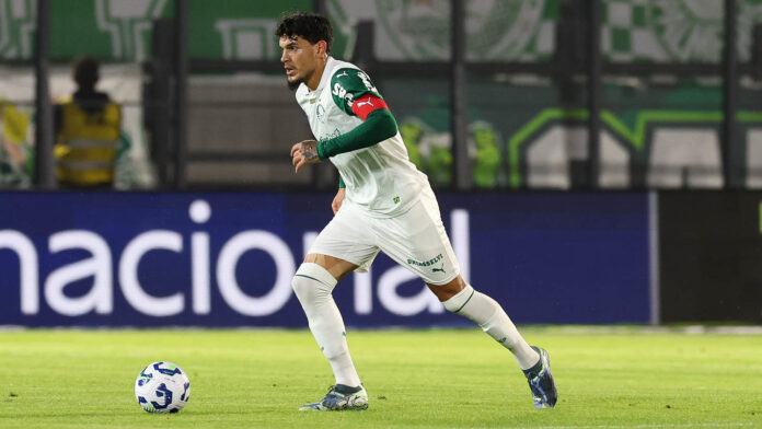 Gustavo Gómez em ação pelo Palmeiras (Foto: Cesar Greco/Palmeiras/by Canon)