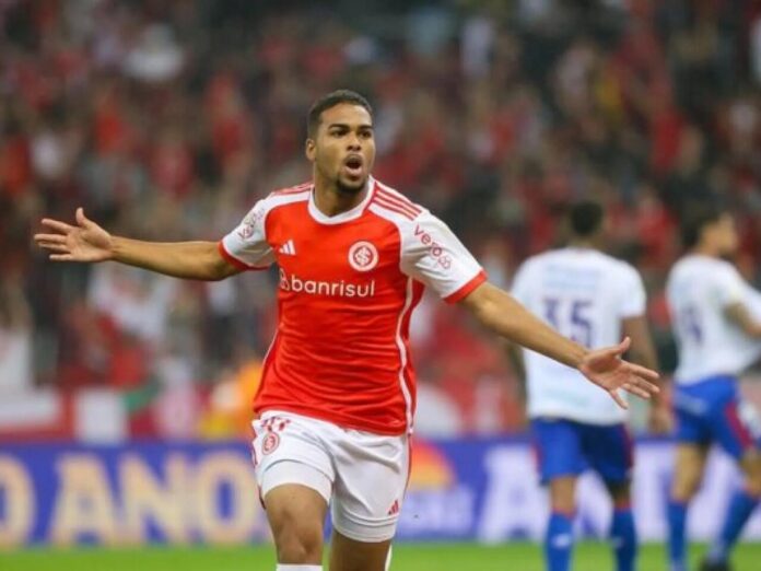 Internacional estipula valor para negociar Gustavo Prado (Foto: Ricardo Duarte/Internacional)