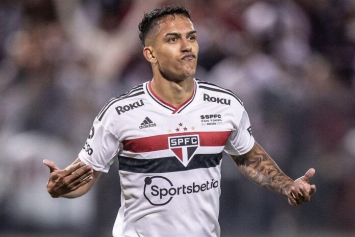 Igor Vinícius em atividade pelo São Paulo