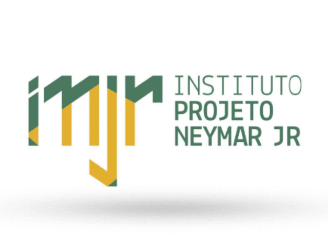 Cruzeiro no Caribe e coroa milionária; veja os principais itens do leilão do Instituto Neymar Jr