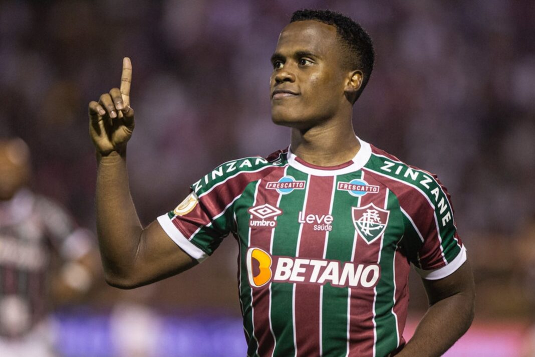Jhon Arias, Gabriel Fuentes, Everaldo, Samuel Xavier, Martinelli: os jogadores do Fluminense com mais assistências em 2025