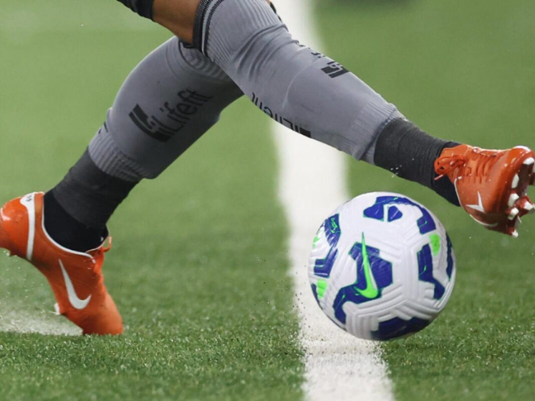 Ele vai parar de jogar após perder a faixa de capitão