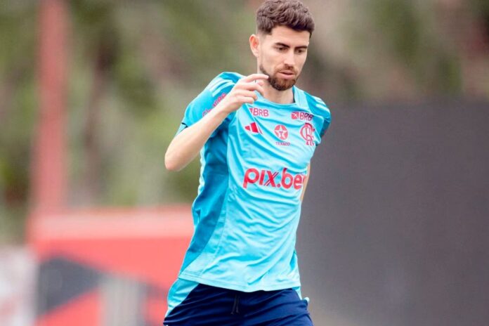 Jorginho em treino do Flamengo