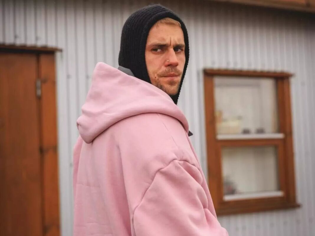 Justin Bieber vai lançar novo álbum depois de quatro anos