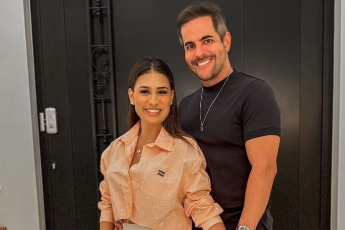 Kaká Diniz e a cantara Simone