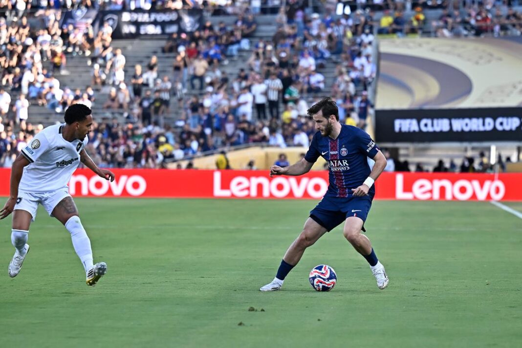 A declaração de Kvaratskhelia, do PSG, direcionada ao Botafogo