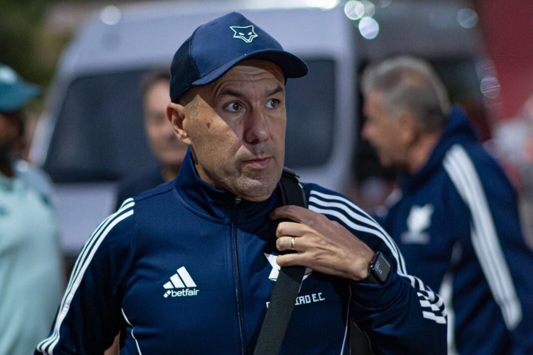 Leo Jardim, do Cruzeiro, critica e destaca os maiores problemas do futebol brasileiro