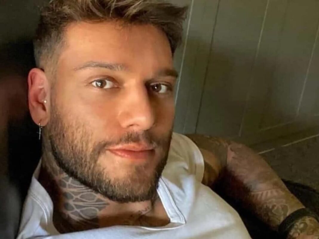 Lucas Lucco critica estilo de vida de influencers nas redes sociais