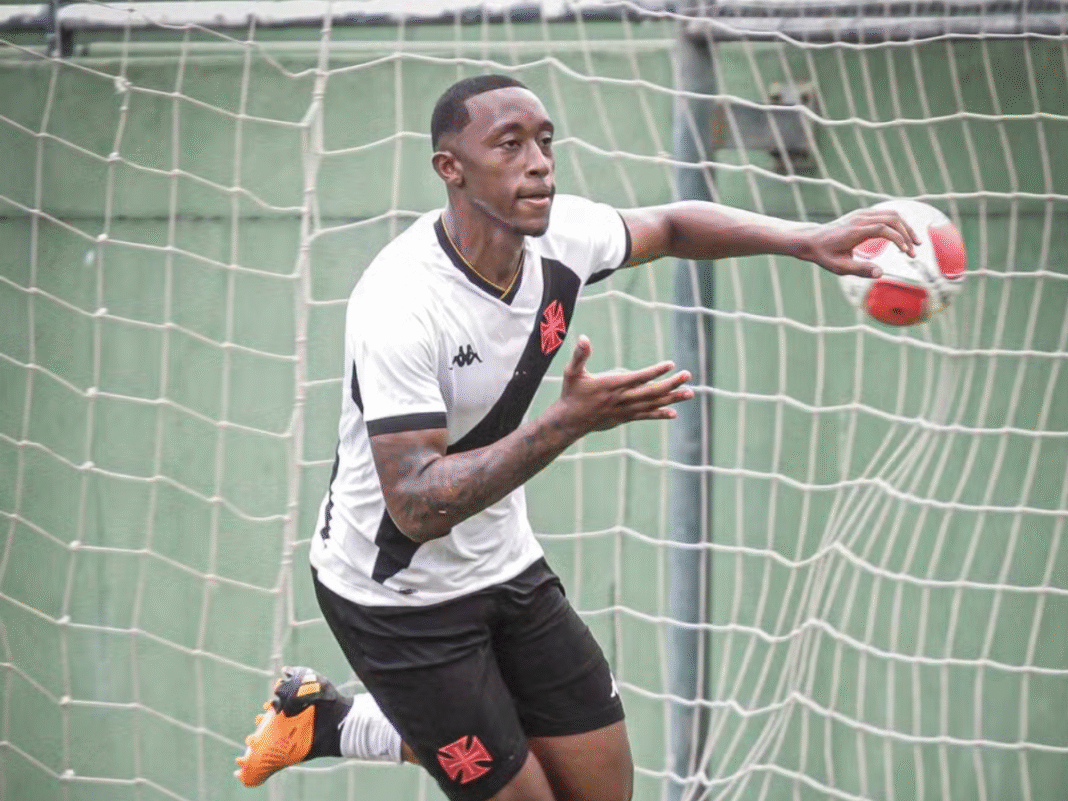 Luiz Gustavo: Vasco responde de forma oficial proposta do Emirados