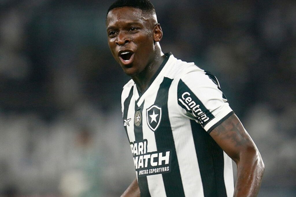 Luiz Henrique em ação pelo Botafogo