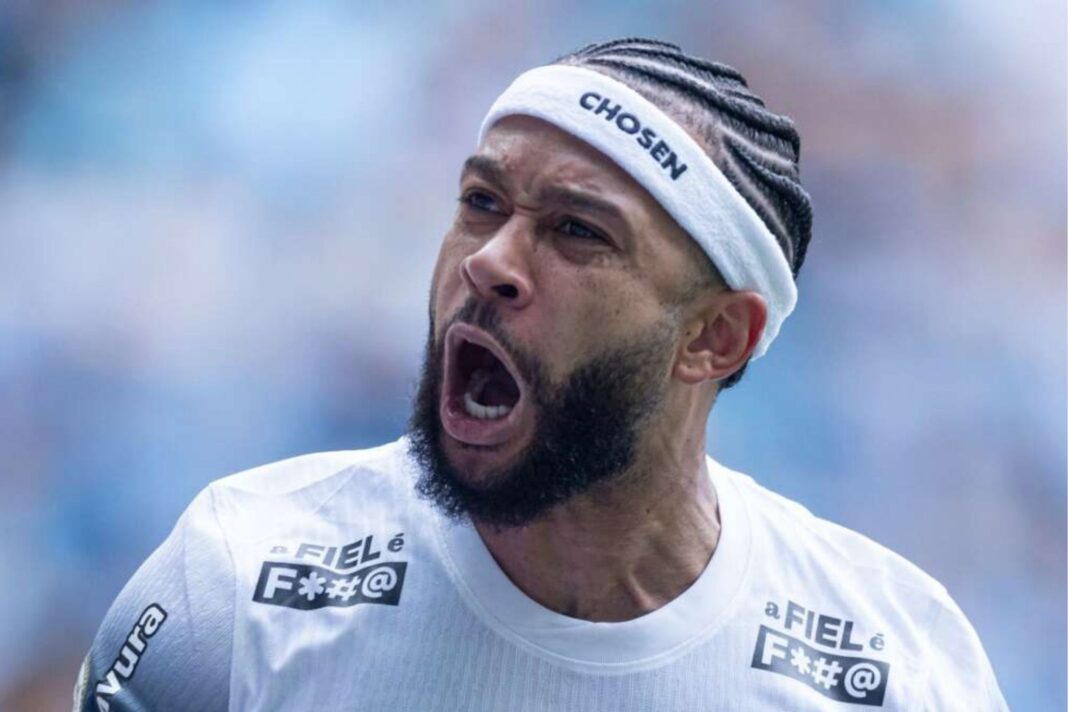 Jogador treinando separado, negociação com Depay e torcida na bronca com Hugo Souza: as últimas notícias do Corinthians