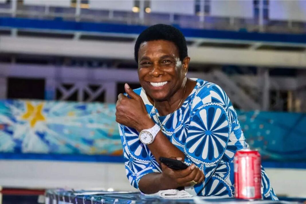 Neguinho da Beija-Flor busca por ajuda após aposentadoria