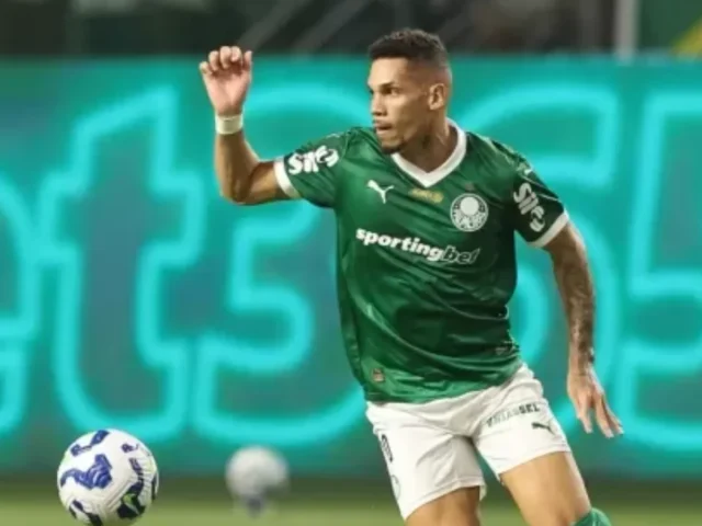 Paulinho em ação pelo Palmeiras (Foto: Cesar Greco/Palmeiras)