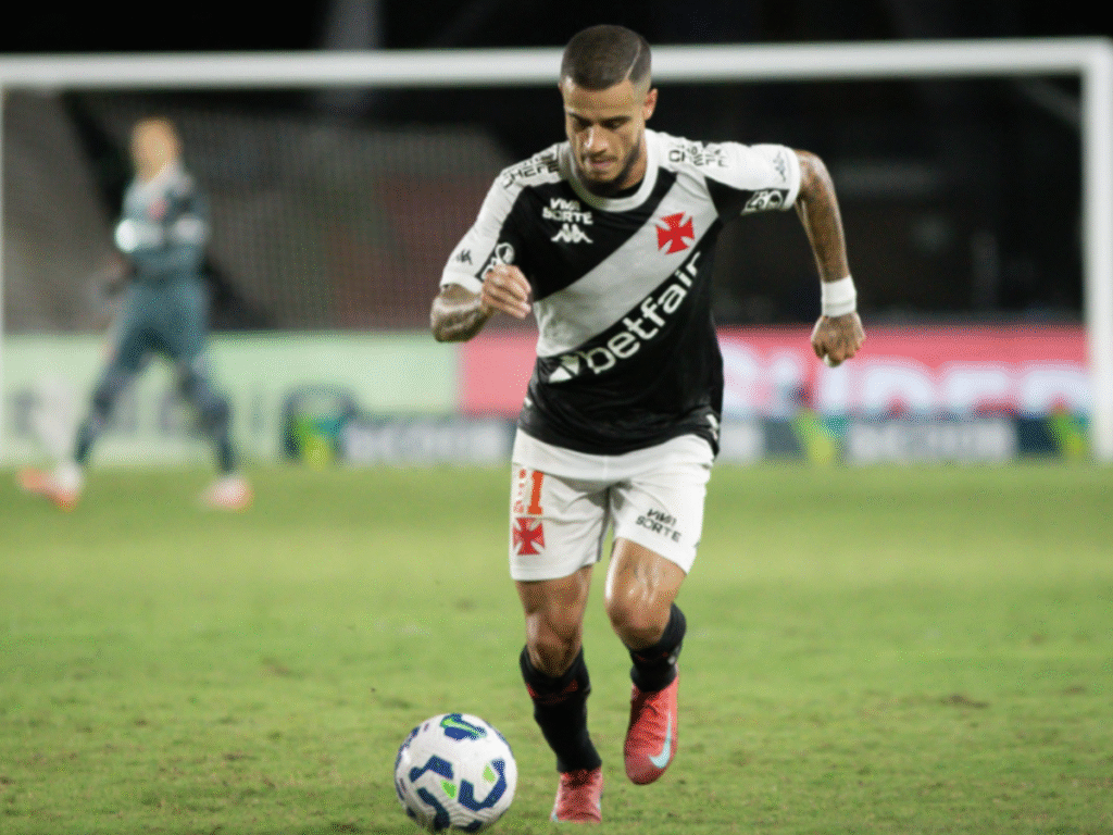 Philippe Coutinho em campo no jogo entre Vasco x Bragantino, pelo Brasileirão (Fotos: Matheus Lima/Vasco)