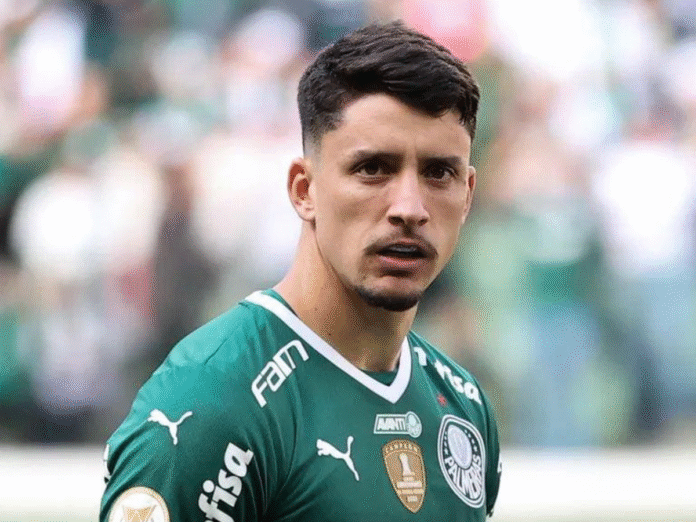 Joaquín Piquerez é titular absoluto da lateral do Palmeiras (Foto: Foto: Fabio Menotti/Palmeiras)