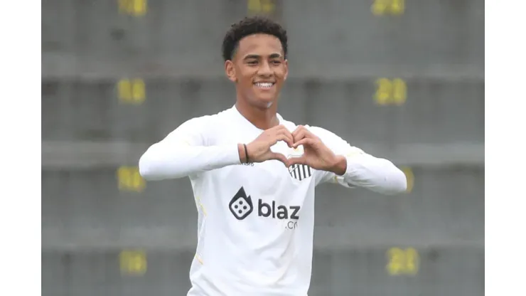 Pradella pelo Santos (Foto: Reprodução/Santos)