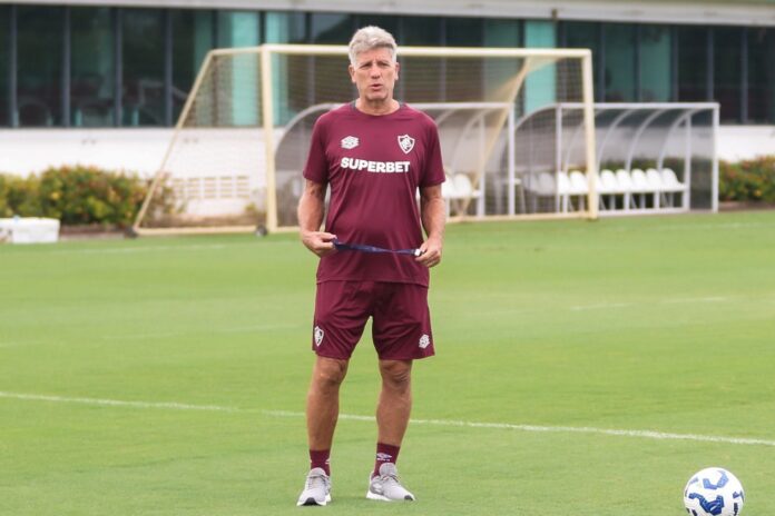 Renato Gaúcho em treino do Fluminense