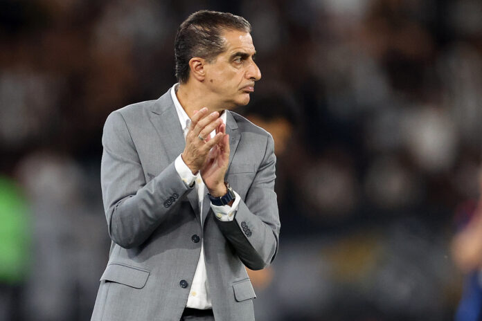 Renato Paiva pela Conmebol Libertadores no Estadio Nilton Santos ( Foto: Vitor Silva/Botafogo.)
