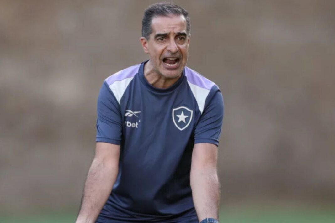 Botafogo x PSG: Fellipe Bastos faz previsão envolvendo Renato Paiva