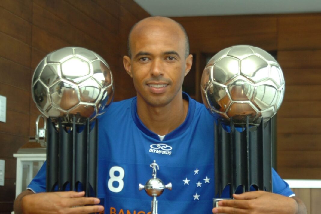 Ricardinho lamenta situação envolvendo o Cruzeiro