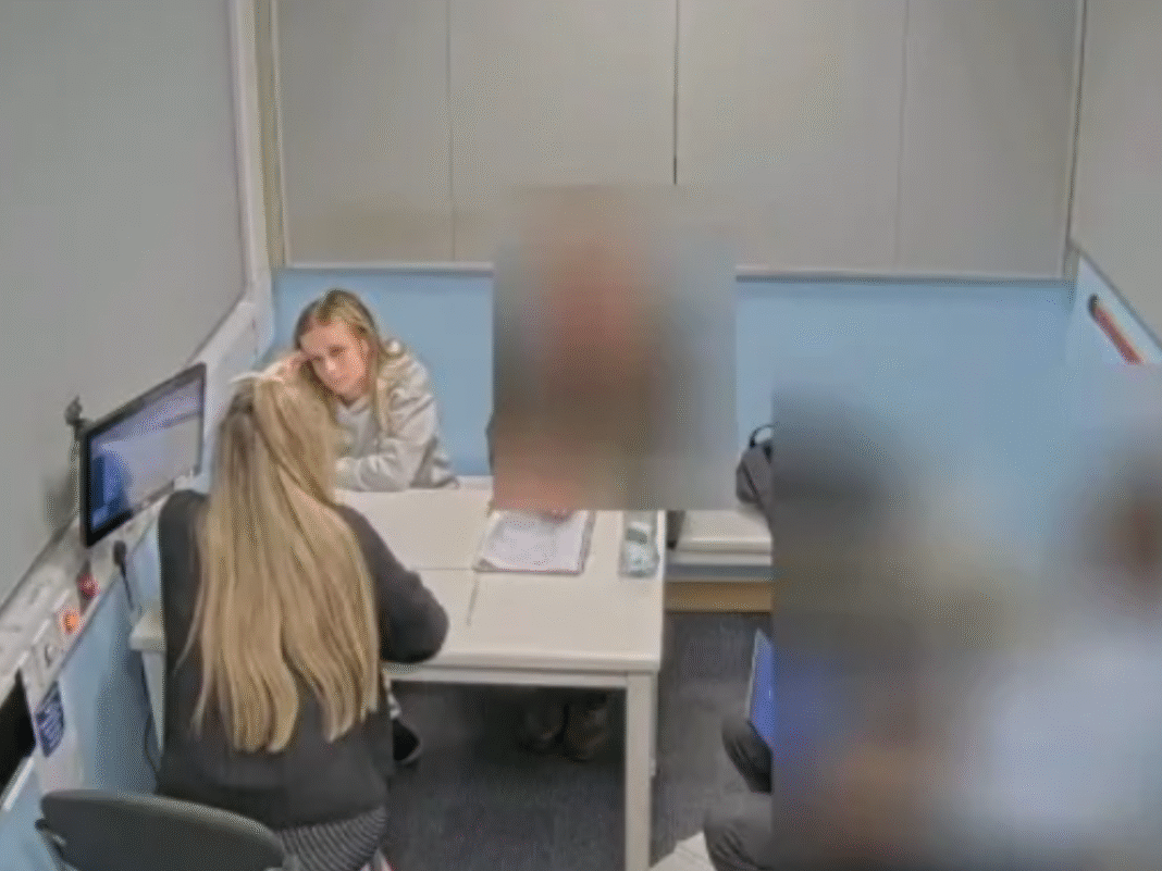 Jovem é condenada por agressões em 21 bebês em creche