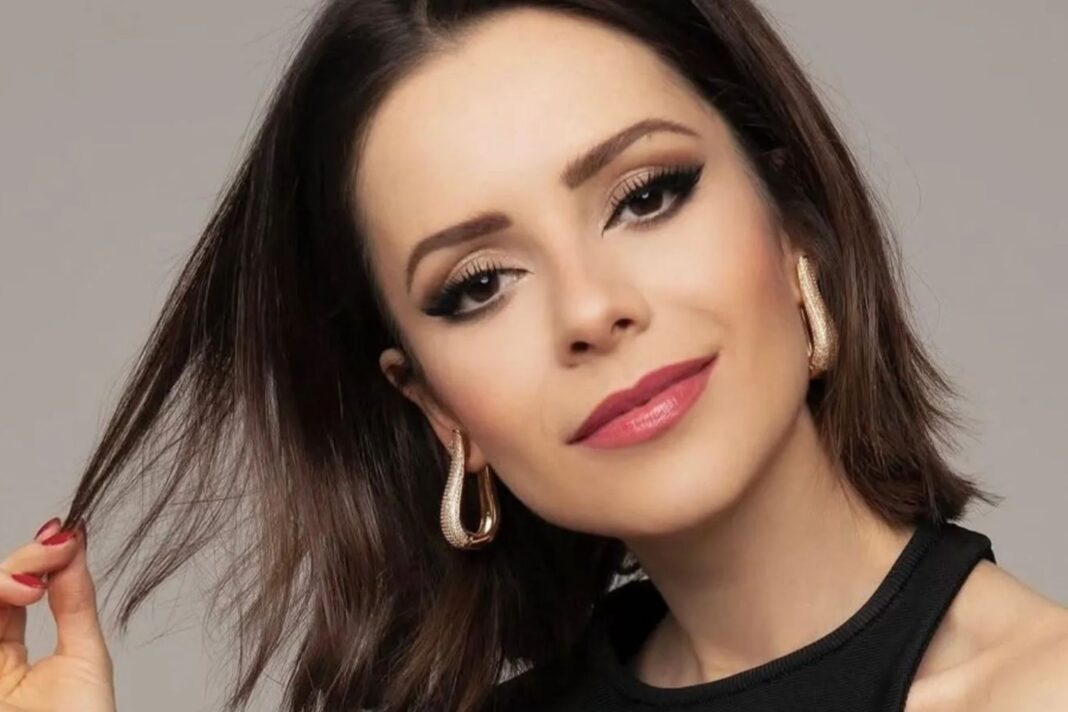 Sandy anuncia novidade na carreira