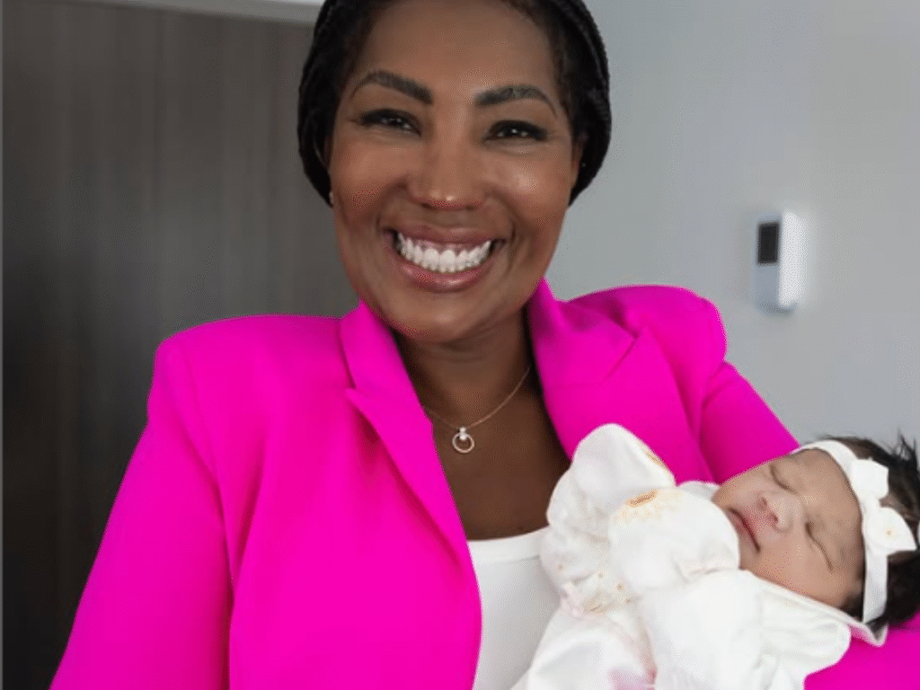 Silvana é mãe da cantora Ludmilla e postou uma foto com a neta Zuri, fazendo homenagem à criança nas redes sociais (Foto: Reprodução/Instagram)